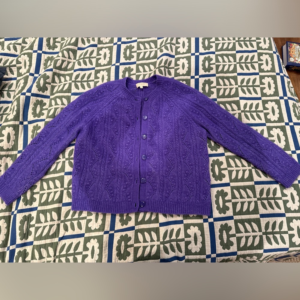 Sezáne knit sweater/jumper. Perfect for spring.